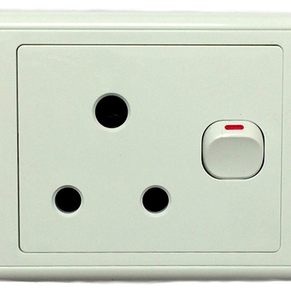 SOCKET & COV 1X15AMP COMP 4X2