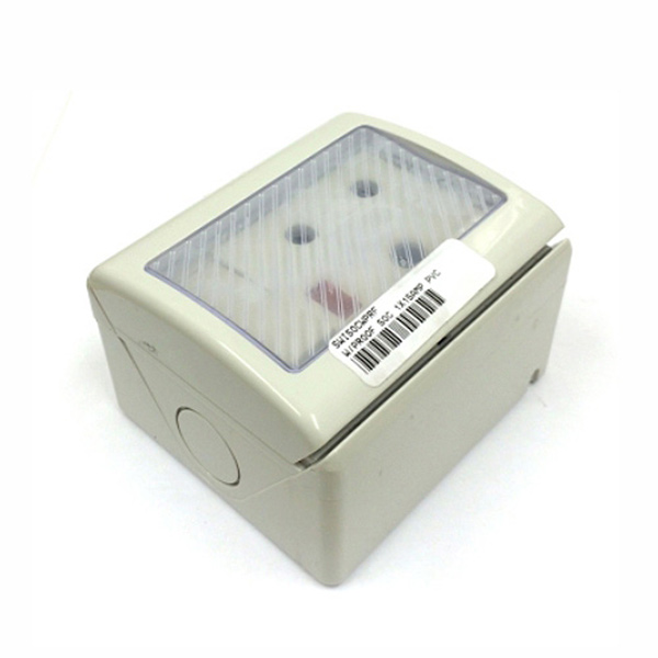 W/PROOF SOCKET 1X15AMP PVC